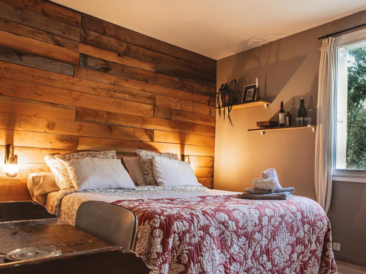 La Petite Auberge De Virginie Bédouès Exterior foto